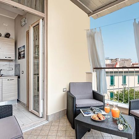 Giggino'S Flat - Live Like A Local Apartman Nápoly Kültér fotó